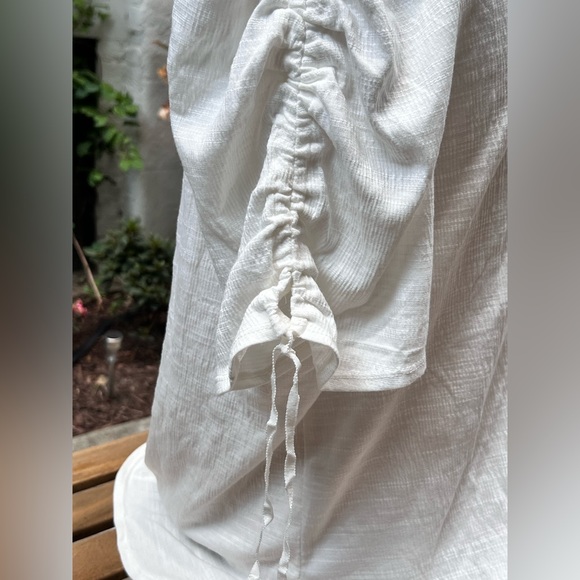 MAX STUDIO Ruched Sleeve Top - Picture 2 of 5